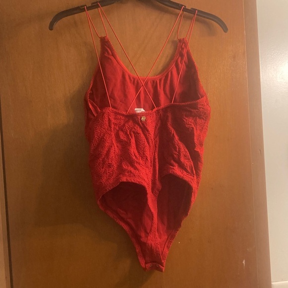 Fabletics Red Textured Bodysuit - Picture 5 of 7